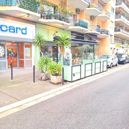 Superbe T3 Confort A Deux Pas Du Tram Et Des Plages *